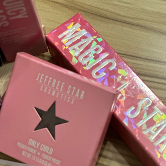 Full size Assorted Makeup bag Selection Jeffree Star 9 items in this bundle. - Picture 3 of 5